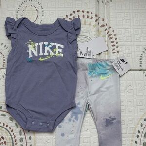 Nike toddler girls 2 piece set